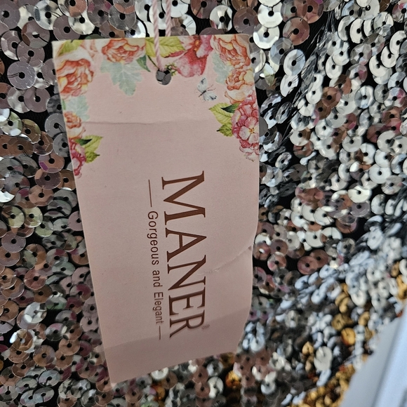 Glamorous Sequin Short Sleeve Top - Picture 2 of 4